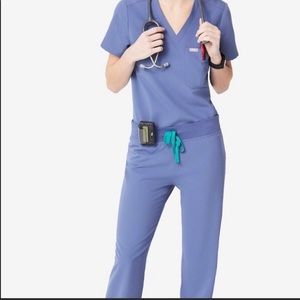 Figs Catarina One Pocket Scrub Top Big Sky Small